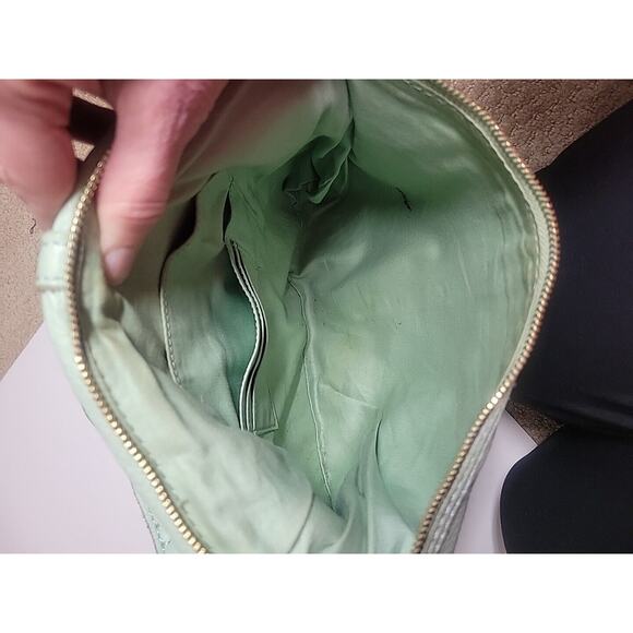 Fossil ZB5462314 Erin Soft Leather Shoulder Tote - Pastel (Green) - Picture 10 of 11
